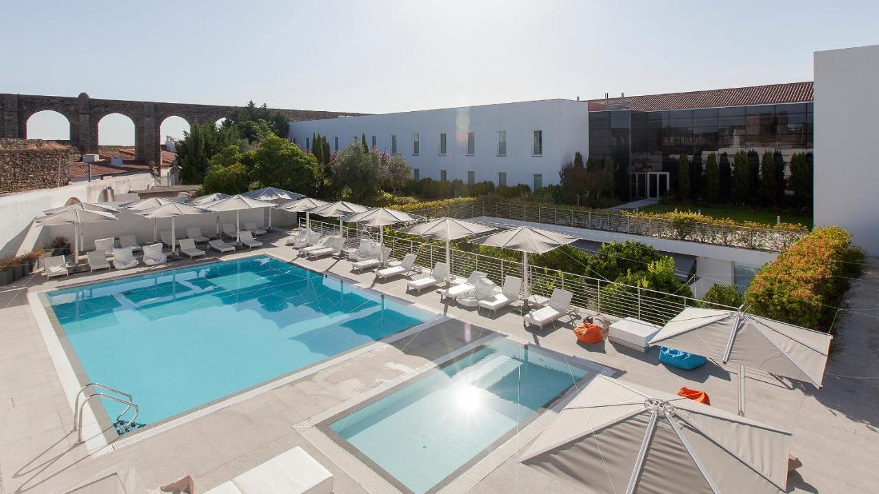 M'Ar De Ar Aqueduto Hotel Évora Exterior foto The hotel's swimming pool