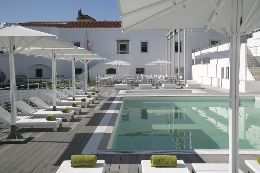 M'Ar De Ar Aqueduto Hotel Évora Exterior foto The pool at the hotel